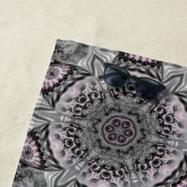 The Silver Fractal Garden ビーチタオル