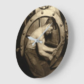 The Steamfitter by Lewis Hine ラージ壁時計 (傾斜)