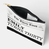 The Thirty Times Newspaper 30歳の誕生日パーティー アクセサリーポーチ (見開き)