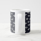 The Tiny Bee Trail Minimalist Mug ジャンボコーヒーマグカップ (裏面)