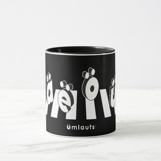 “The Umlauts: Crossing Over” マグカップ (中央)