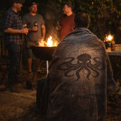 The Unmanned Deck — Pirate Ship Scene フリースブランケット