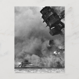 the_Warイメージの後で燃えるUSSアリゾナ ポストカード