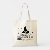 The Witch Is In | ハロウィン魔女の帽子と箒 トートバッグ (裏面)