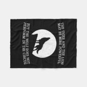 The Wolf Doesn't Perform In The Circus Cool Wolf M フリースブランケット (正面(横))