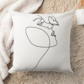 The Worth of a Woman – Decorative Pillow クッション (ブランケット)