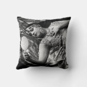 Theda Bara クッション (裏面)