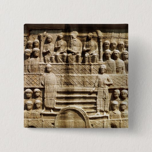 Theodosiusのオベリスクの基盤のレリーフ、浮き彫り 缶バッジ (正面)