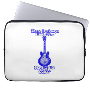 There is always time for playing the guitar. blue ラップトップスリーブ
