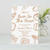 There's A Bun In The Oven Whimsical Baby Shower 招待状 (スタンド正面)