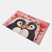 There's Love Inside: Penguin Love Welcome Mat ドアマット (アングル)