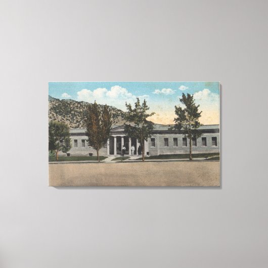 Thermopolis, WY – ビッグホーンバスハウスのビュー キャンバスプリント (正面)