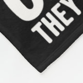 They're Eating The Dogs Trump Vs Kamala 2025 Elect フリースブランケット (角)