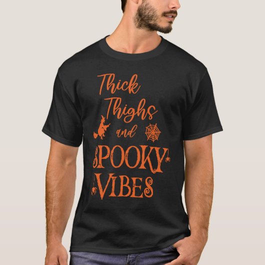 Thick Thighs and Spooky Vibes  Halloween Gym Worko Tシャツ (正面)