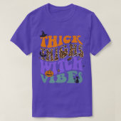 Thick Thighs Witch Vibes Leopard Pumpkin Witch Hat Tシャツ (デザイン正面)