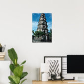 Thien Mu Pagoda, Banks of Perfume River, Hue, Viet ポスター (ホームオフィス)