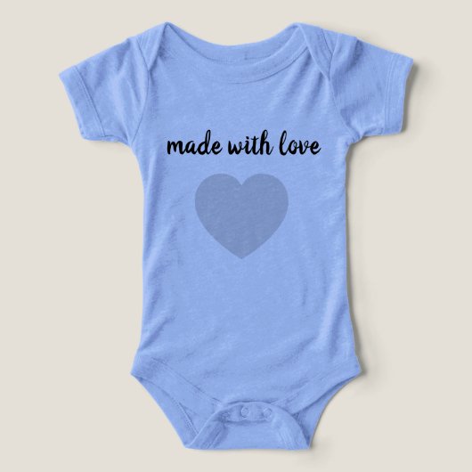 This adorable blue clothe is perfect for your baby (デザイン正面)