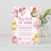 This Chick Is One Pink Chicken 1st Birthday Party 招待状 (スタンド正面)