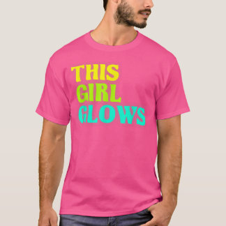 This Girl Glows  80's Retro Neon Party T-Shirt Cop Tシャツ