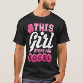 This Girl Stops For Rocks  Cute Gemstone Hunter Tシャツ (正面)