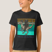 This Is An Outrage Funny Princess Cat Riding Dinos Tシャツ (正面)