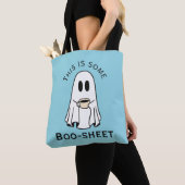This is some boo-sheet ghost boo with coffee トートバッグ (クローズアップ)