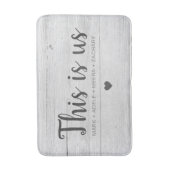 『This Is Us ハート』木製プリント バスマット (正面縦)