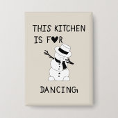 This Kitchen is for dancing snowman 缶バッジ (正面)