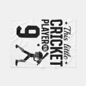 This Little Cricket Player Is 9 Years Old - 9th Bi フリースブランケット (正面(横))