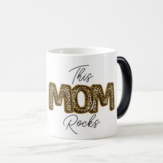 THIS MOM ROCKS LEOPARD PRINT CHIC Mothers Day モーフィングマグカップ (正面右)