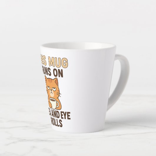 This Mug Runs on Tea and Eye Rolls – Funny British カフェラテマグ (右アングル)