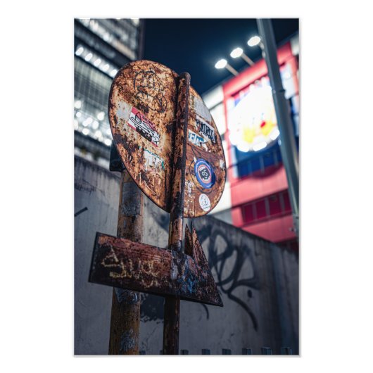This sign was photographed at night in Osaka, Japa フォトプリント (正面)
