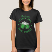 This Soldier Drinks Well With Others St Patrick's  Tシャツ (正面)