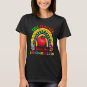 This Teacher Loves 2nd Grade Class Pencil Rainbow  Tシャツ (正面)