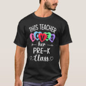 THIS TEACHER LOVES HER PRE-K CLASS Shirts Valentin Tシャツ (正面)