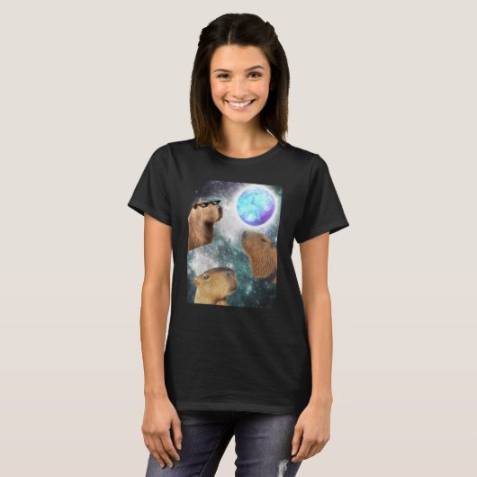 Three 3 Moon Capybaras Space Rodent Animal Parody Tシャツ (正面フル)