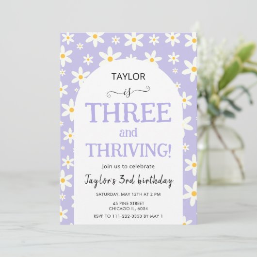 THREE and Thriving Purple Daisy 3rd Birthday 招待状 (スタンド正面)