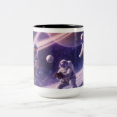 Three Astronauts Playing baseball on Space Rings ツートーンマグカップ (中央)