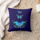 Three Blue Butterflies on Dark Blue Pillow クッション (ブランケット)