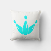 Three Bowling Pins Aqua Blue クッション (正面)