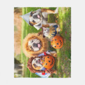 Three Bulldogs in Costumes フリースブランケット (正面)
