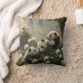 Three Cute Pandas クッション (ブランケット)
