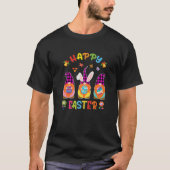 Three Gnomes Bunny Holding Egg Happy Easter Day Me Tシャツ (正面)