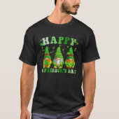 Three Gnomes Holding Shamrock Groovy Happy St Patr Tシャツ (正面)