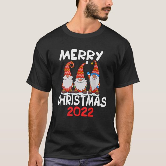 Three Gnomes Matching Family Merry Christmas 2022  Tシャツ (正面)