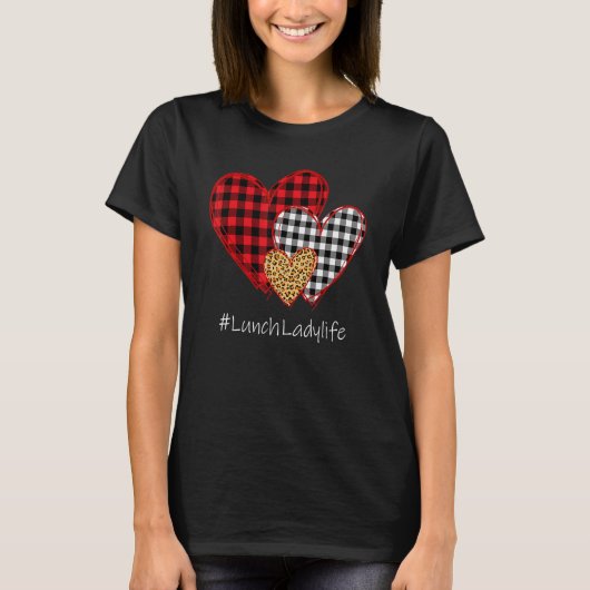 Three Hearts Buffalo Plaid Lunch Lady Valentine's Tシャツ (正面)
