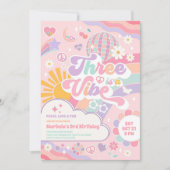 Three Is A Vibe Cloud Rainbow Sun 3rd Birthday  招待状 (正面)