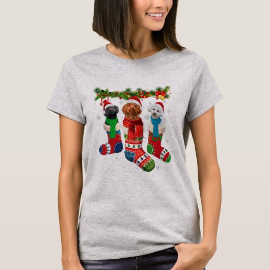 Three Poodles In Christmas Socks  Tシャツ (正面)