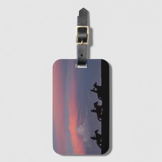 Three Riders, One Horizon ラゲッジタグ (正面縦)