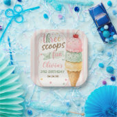 Three Scoops Of Fun 3歳の誕生日パーティー ペーパープレート (パーティー)